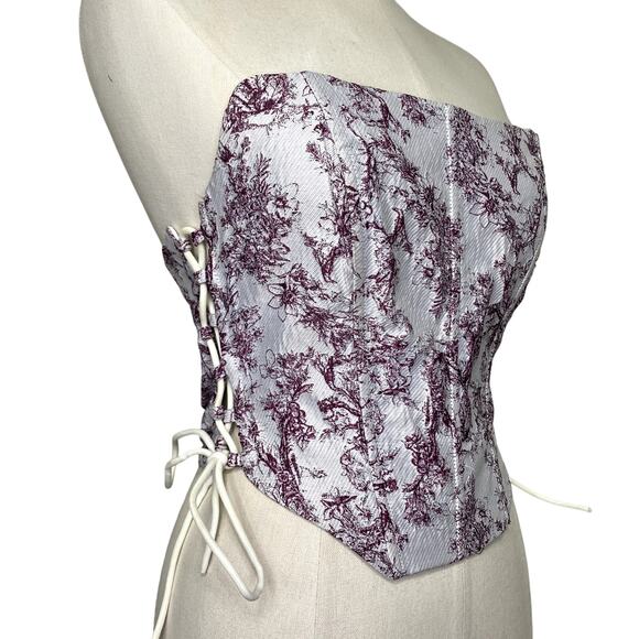 Adorable Floral Embroidery Lace Up Corset Blouse - Picture 4 of 12